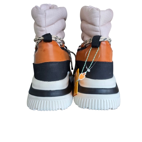 RARE Farm Rio Off White Matelasse Puffy Boot Size 11 - Picture 2 of 10